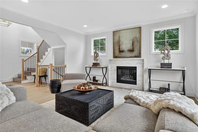 $1,099,000 | 7616 Falmouth Street, Prairie Village, KS 66208