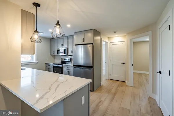 $2,295 | 530 Washington Avenue, Unit 2, Phoenixville, PA 19460