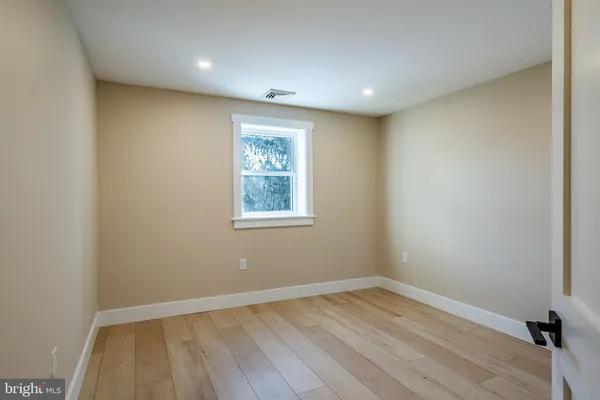 $2,295 | 530 Washington Avenue, Unit 2, Phoenixville, PA 19460