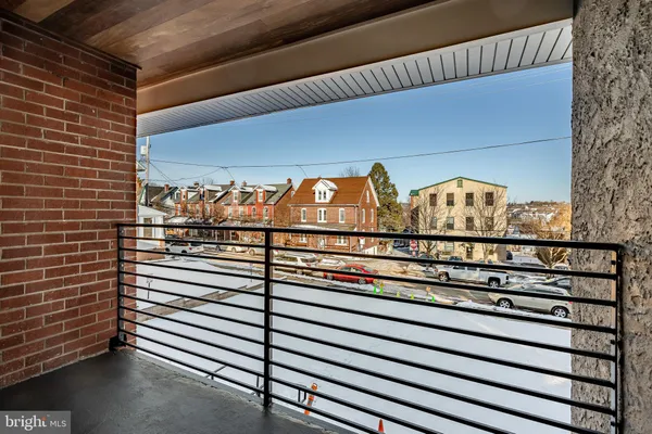 $2,295 | 530 Washington Avenue, Unit 2, Phoenixville, PA 19460