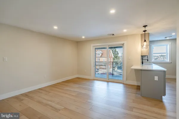 $2,295 | 530 Washington Avenue, Unit 2, Phoenixville, PA 19460