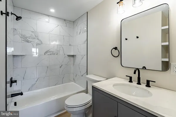 $2,295 | 530 Washington Avenue, Unit 2, Phoenixville, PA 19460