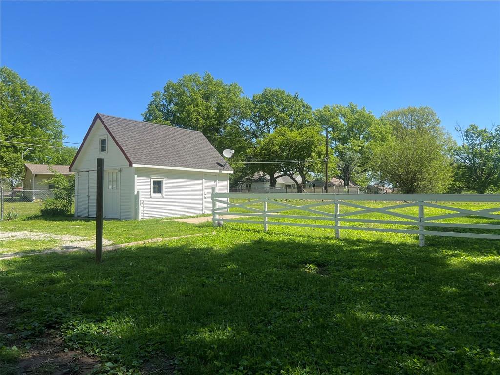 4507 Blue Ridge Boulevard Kansas City, MO 64133 - Photo 4 of 31
