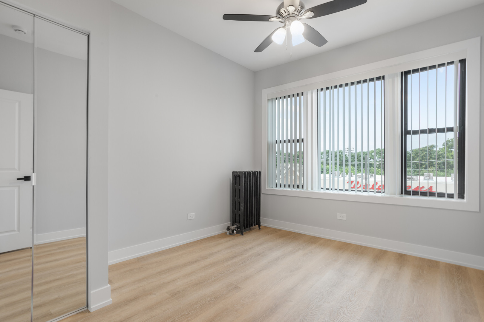 7427 North Clark Street, Unit 3 Chicago, IL 60626 - Photo 8 of 15