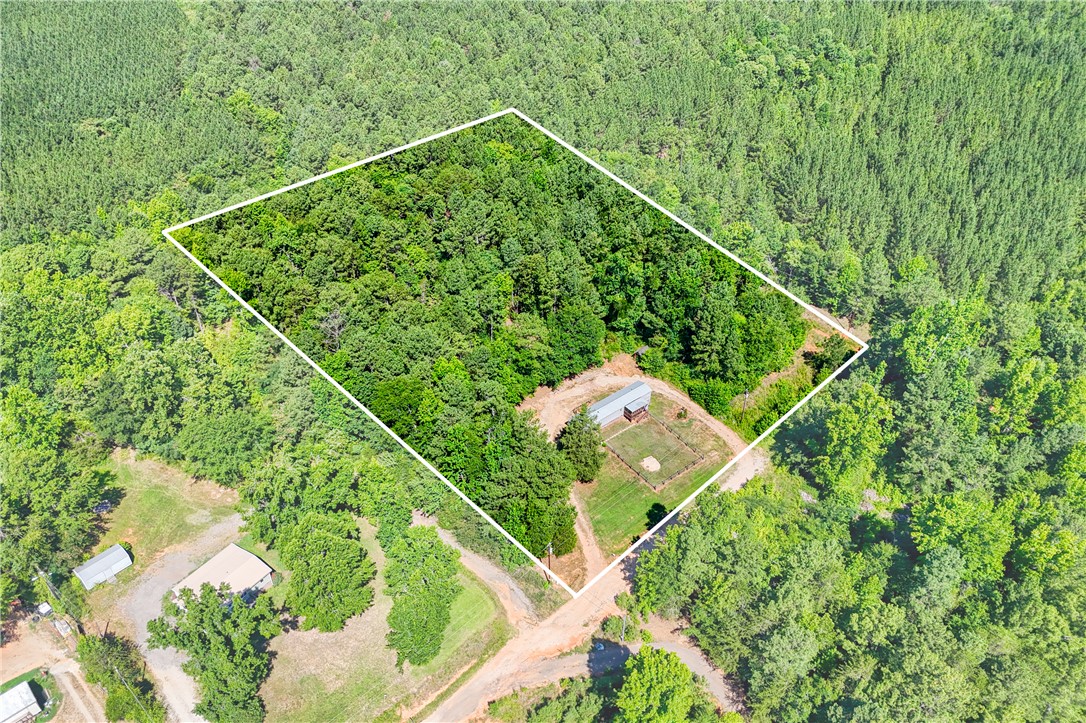 393 Country Estates Road Fountain Inn, SC 29644 - Photo 3 of 23
