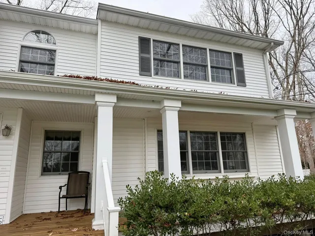 a view of a building entryway