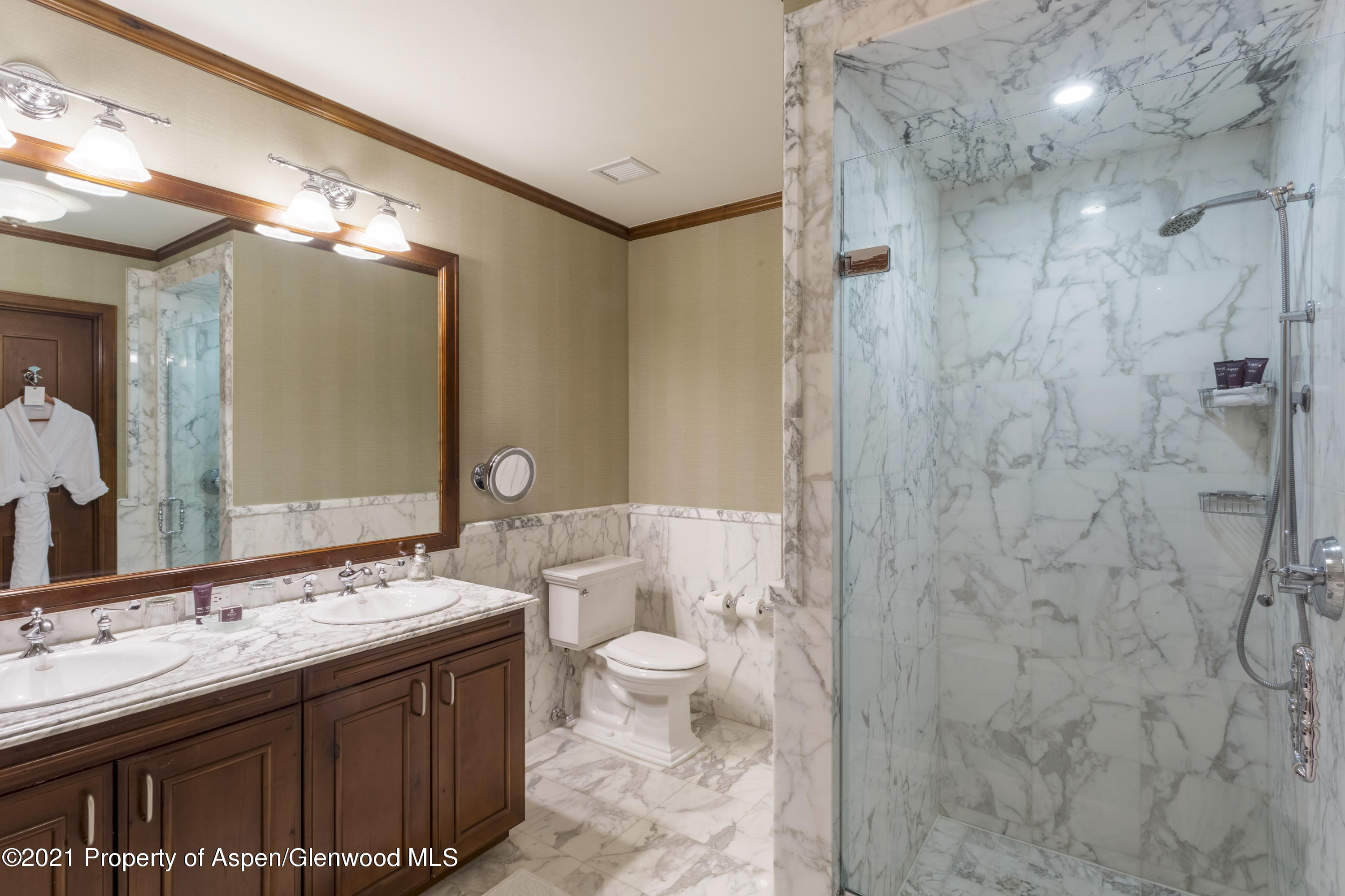 197 Prospector Road, Unit 2412 SUMMER INTEREST #10 Aspen, CO 81611 - Photo 16 of 25 Shot9