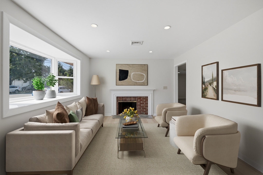 154 Maple Street Lexington, MA 02420 - Photo 2 of 25 Gallery Image 2