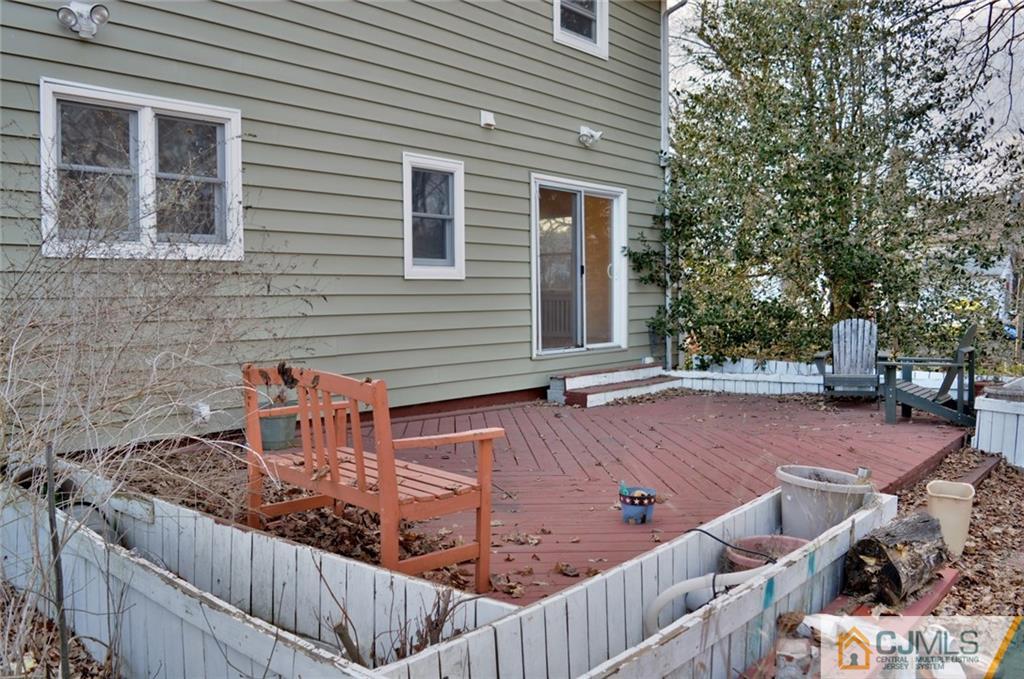 292 Georges Road Dayton, NJ 08810 - Photo 17 of 19 a balcony with an outdoor space
