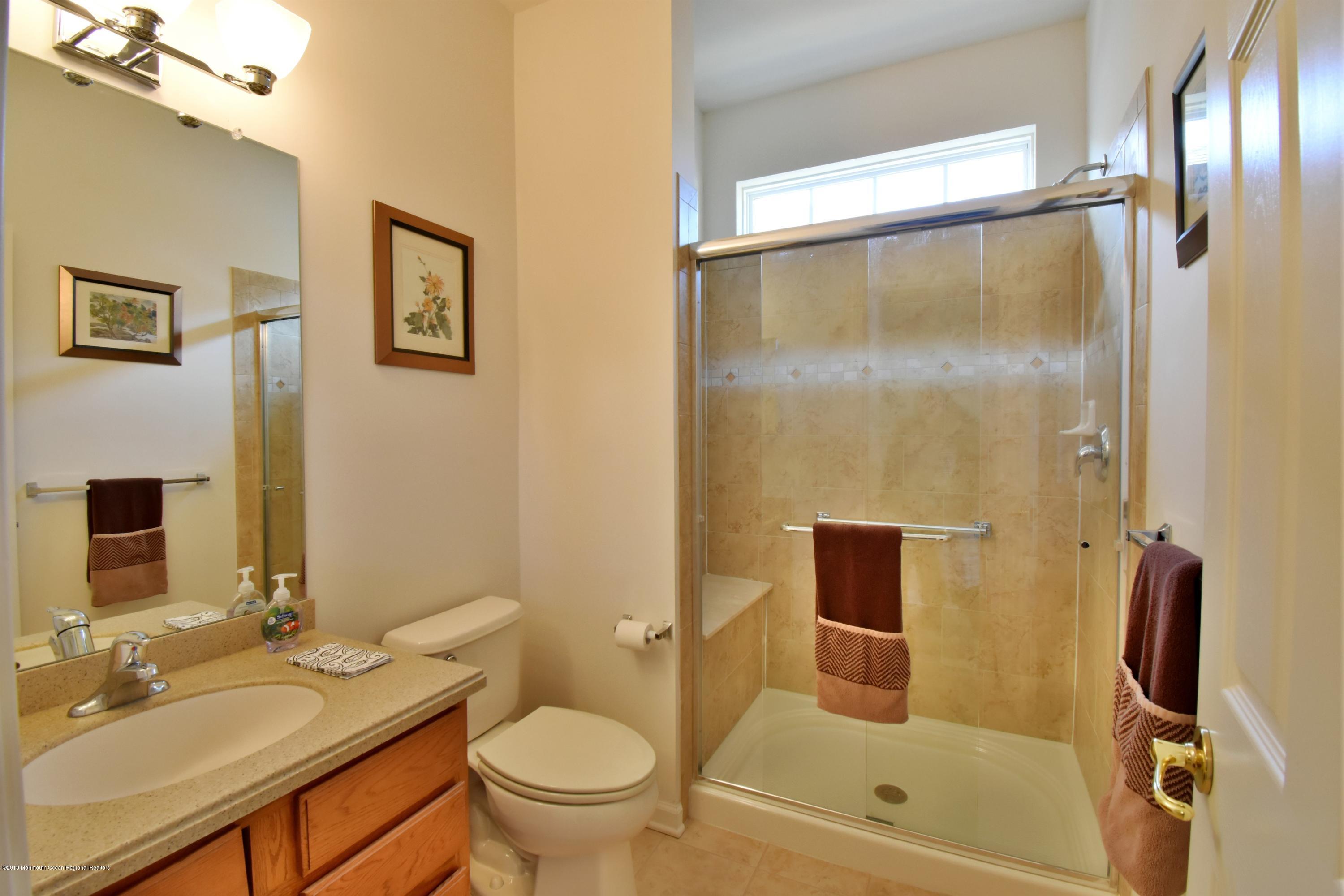 12 Brattleboro Road Jackson, NJ 08527 - Photo 14 of 31 4 Bathroom