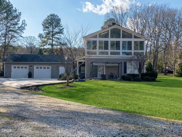 $875,000 | 301 Pebble Hill Lane, Henderson, NC 27537