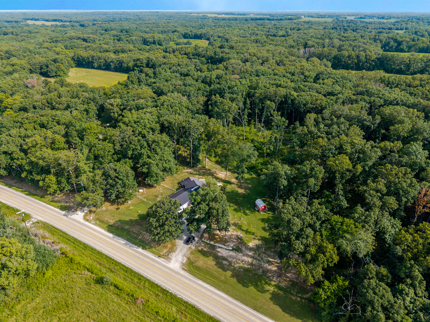 7296 State Rte 161 Extension Iuka, IL 62849 - Photo 35 of 41