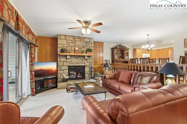 $795,000 | 491 Waterside Drive, Unit 2, Blowing Rock, NC 28605