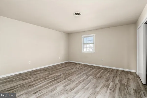 $2,250 | 320 West 5th Street, Florence, NJ 08518