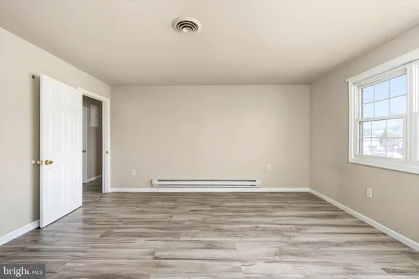 $2,250 | 320 West 5th Street, Florence, NJ 08518