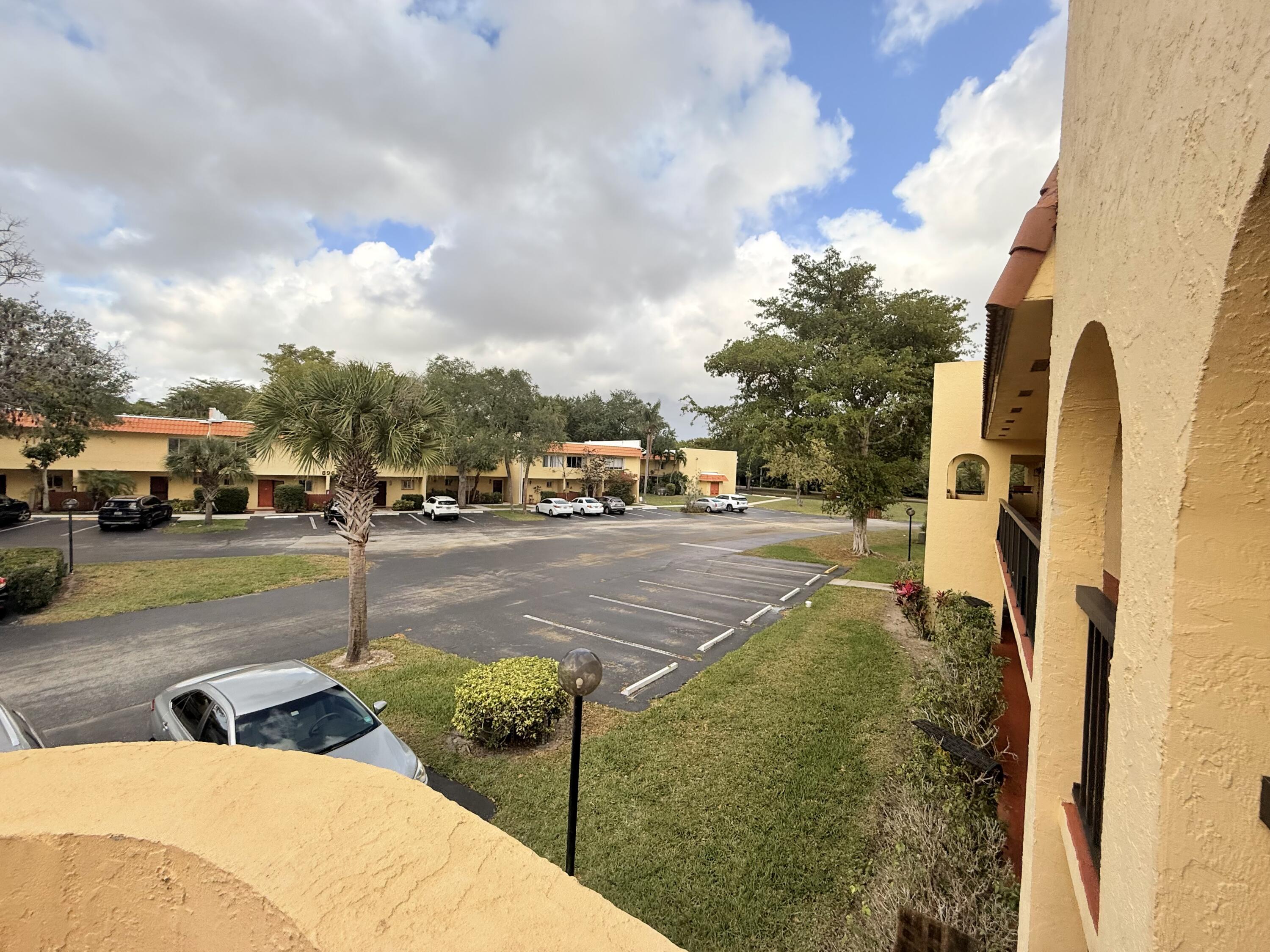 906 Southwest 9th St Circle, Unit 204 Boca Raton, FL 33486 - Photo 27 of 39 IMG_4712