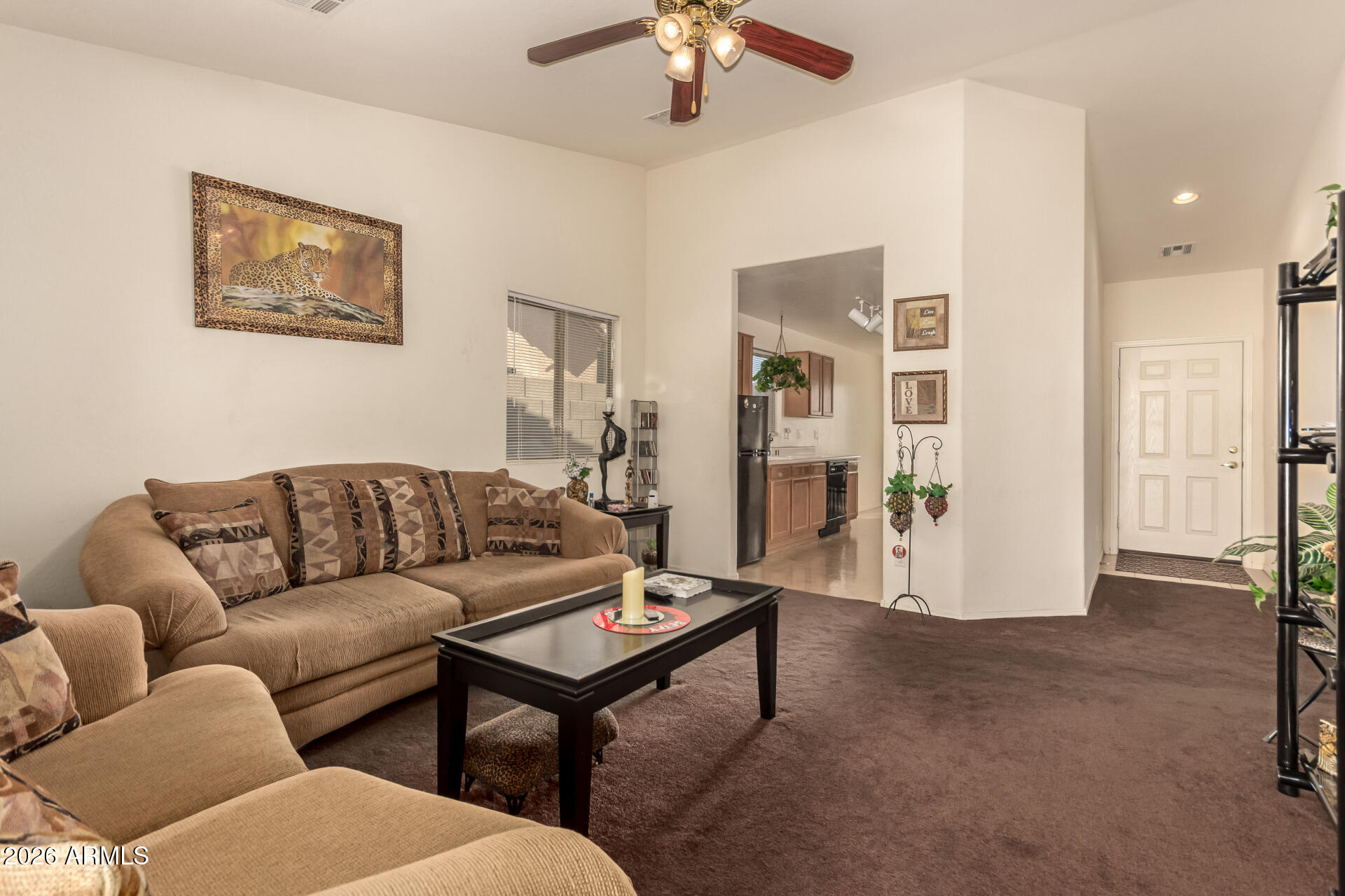 1116 West Maldonado Road Phoenix, AZ 85041 - Photo 4 of 27 Great room