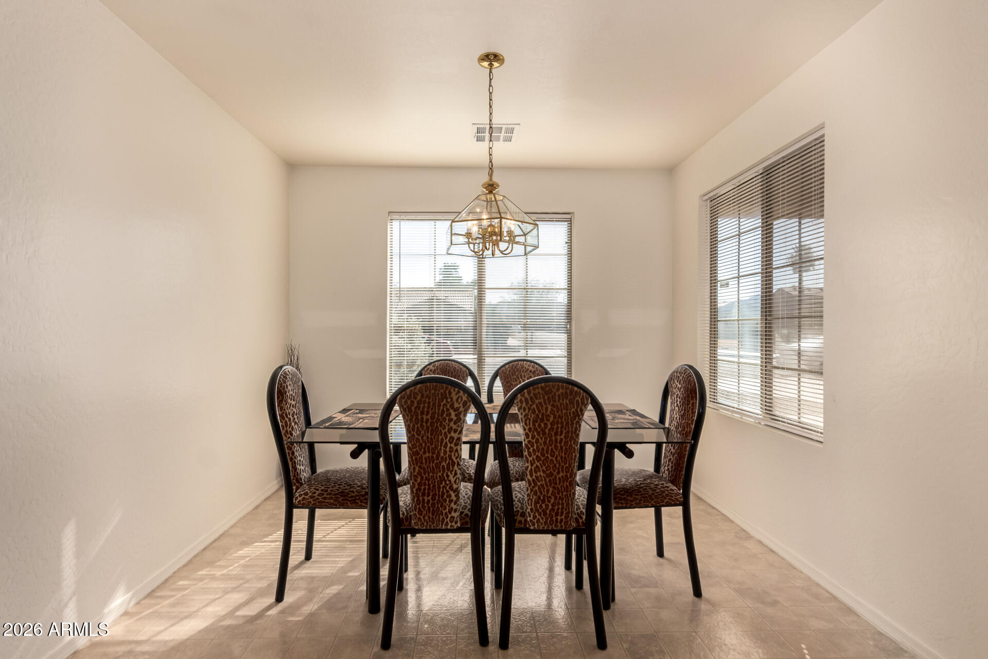 1116 West Maldonado Road Phoenix, AZ 85041 - Photo 7 of 27 Large dining noon