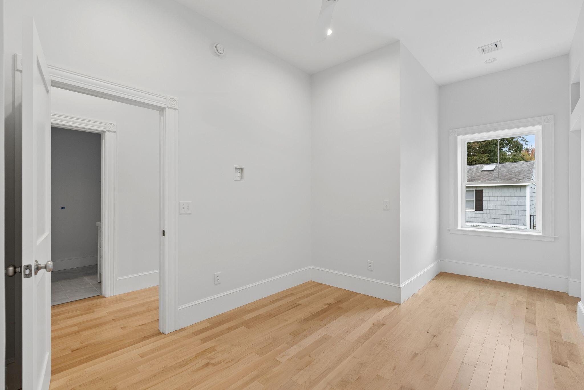 87 Depot Road Falmouth, ME 04105 - Photo 15 of 52 32_DSC02818