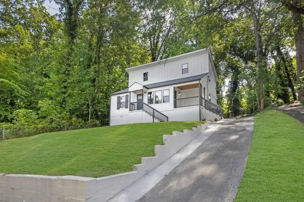 $2,500 | 1080 Westmont Road Southwest, Atlanta, GA 30310