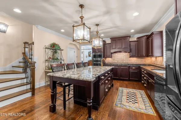 $1,099,900 | 551 Colonial Ridge Lane, Knoxville, TN 37934