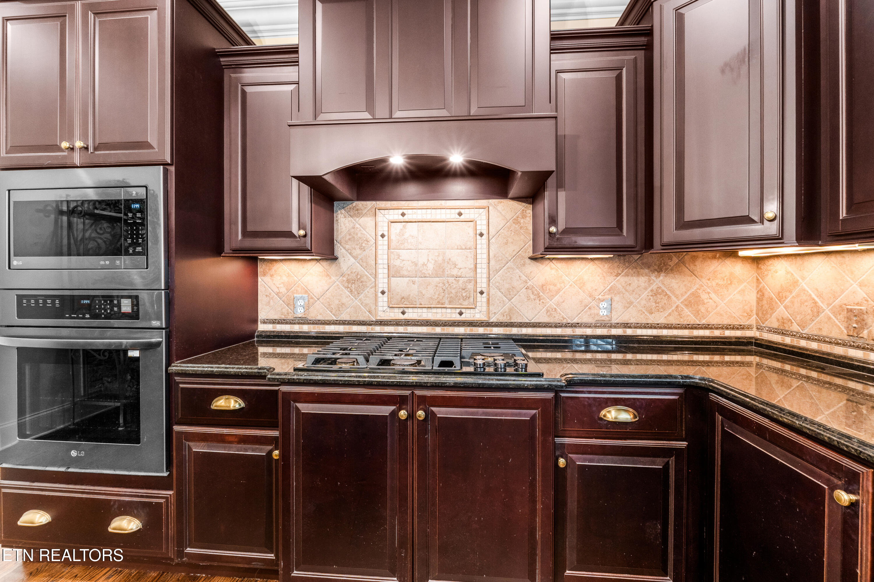 551 Colonial Ridge Lane Knoxville, TN 37934 - Photo 14 of 60 DSC02525