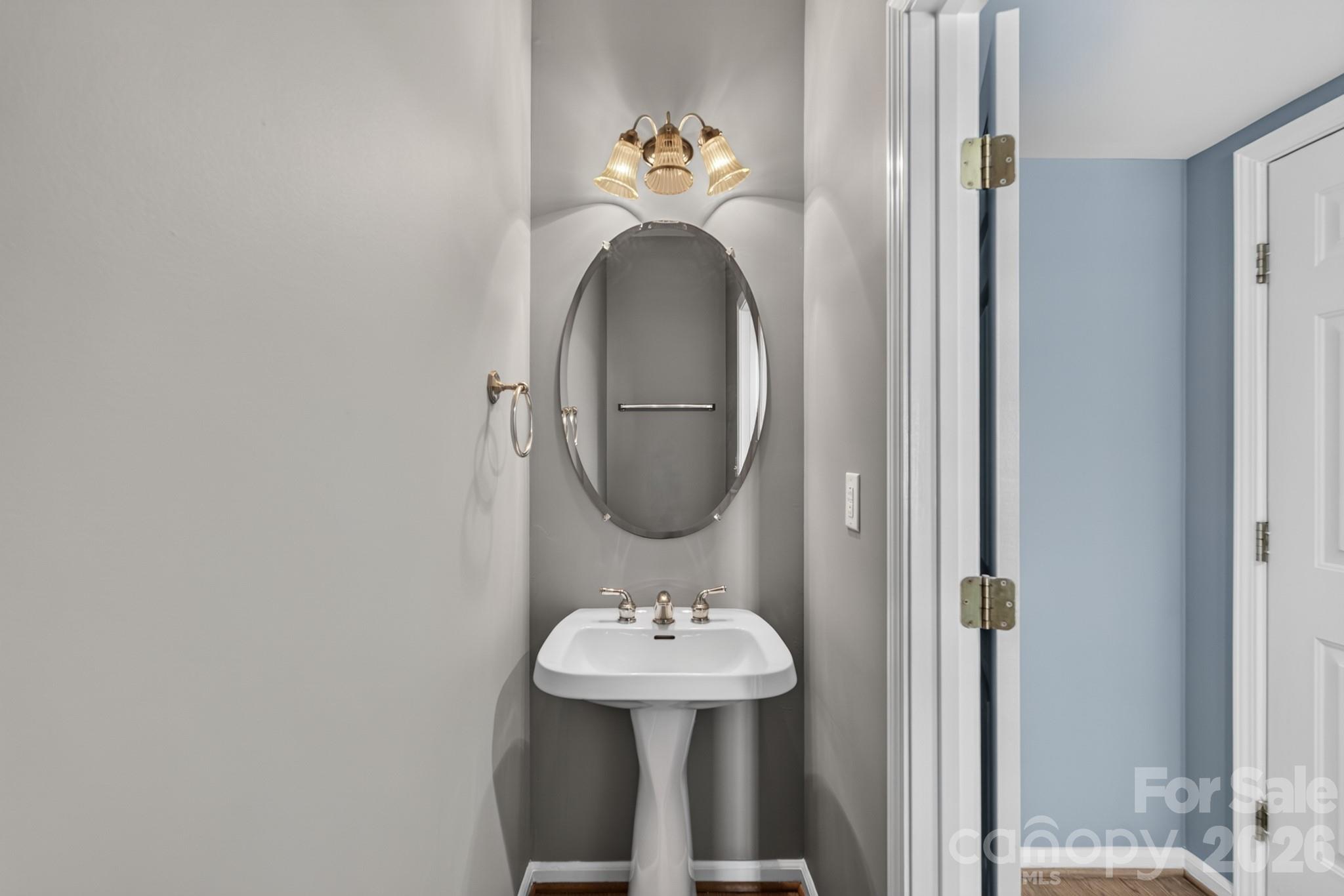 728 Knightswood Road Fort Mill, SC 29708 - Photo 8 of 37 Gallery Image 8