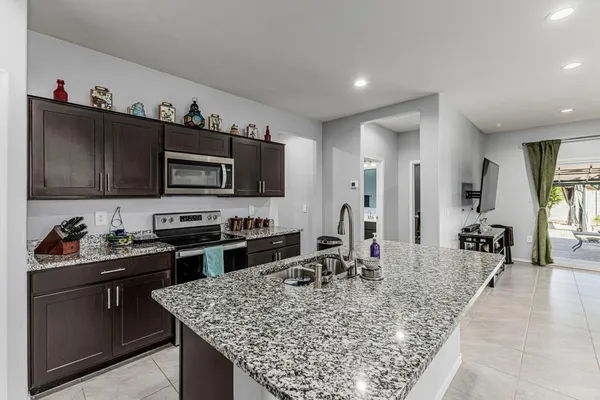 $2,195 | 35350 West San Sisto Avenue, Maricopa, AZ 85138