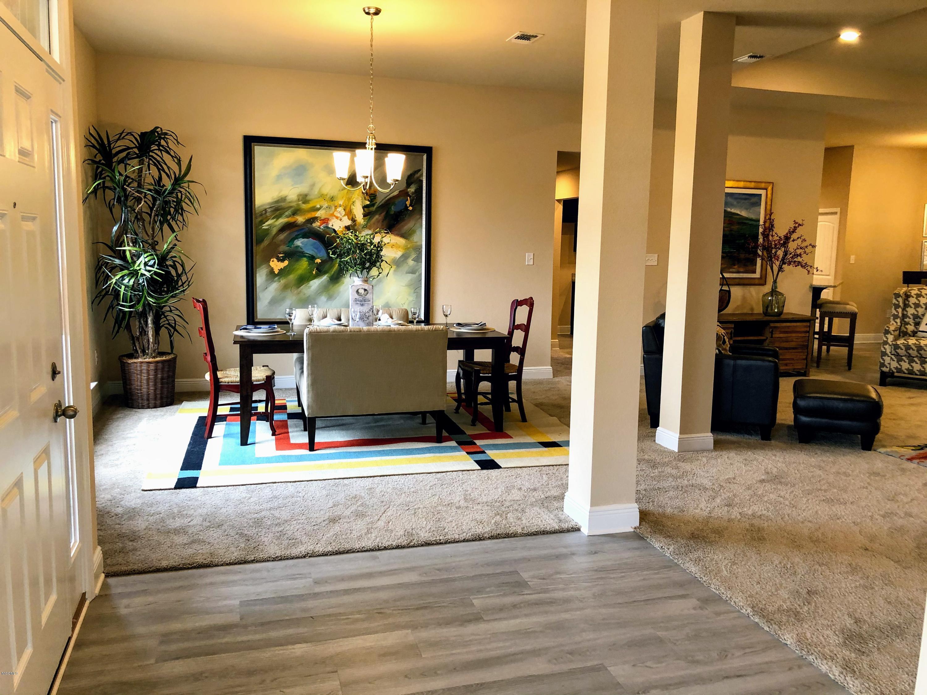 6263 Roxanne Way Biloxi, MS 39532 - Photo 5 of 29 Formal Dining room