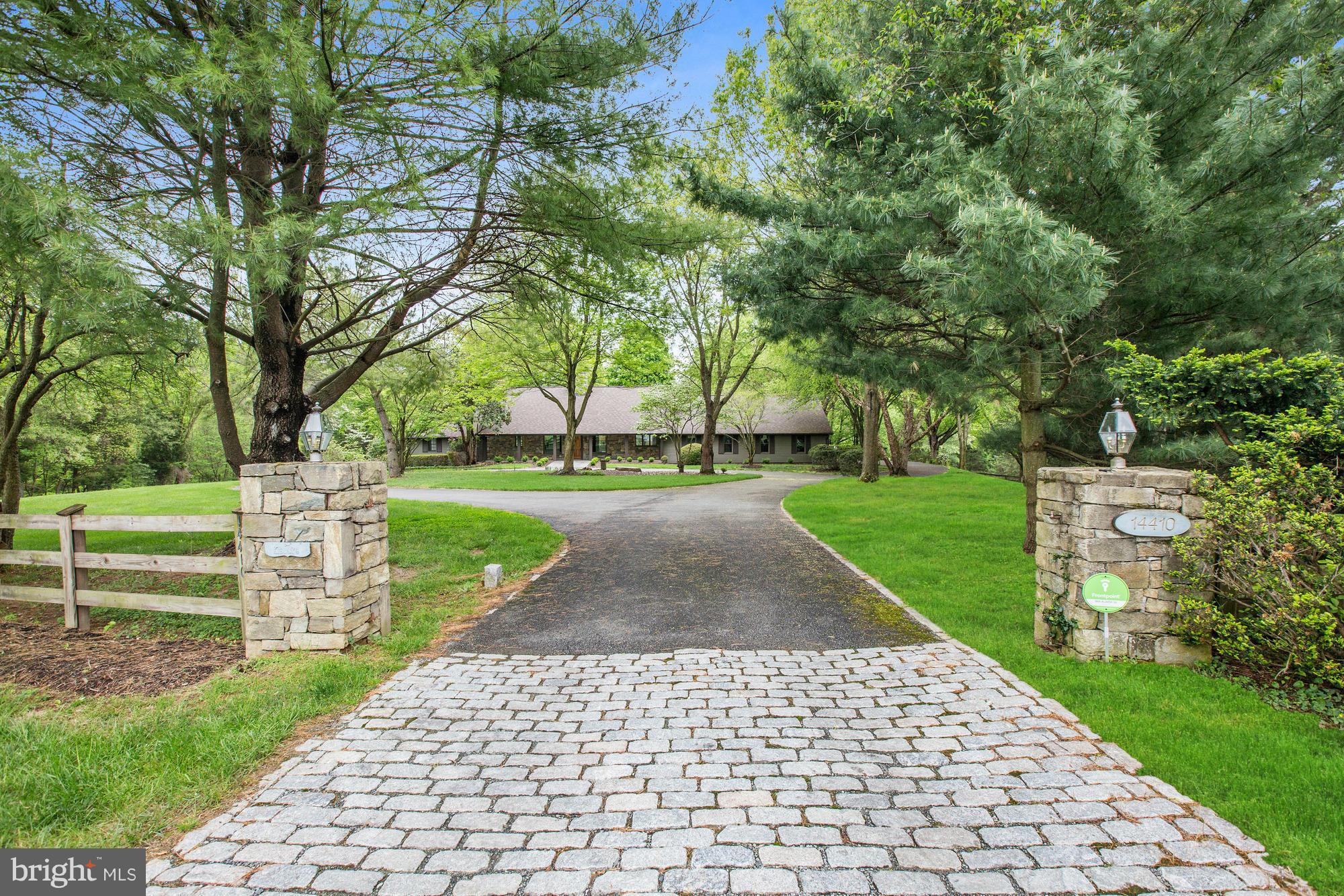 Private Driveway