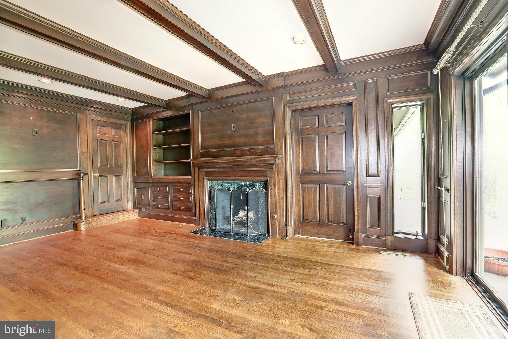 14410 Seneca Road Darnestown, MD 20874 - Photo 13 of 25 Formal Library