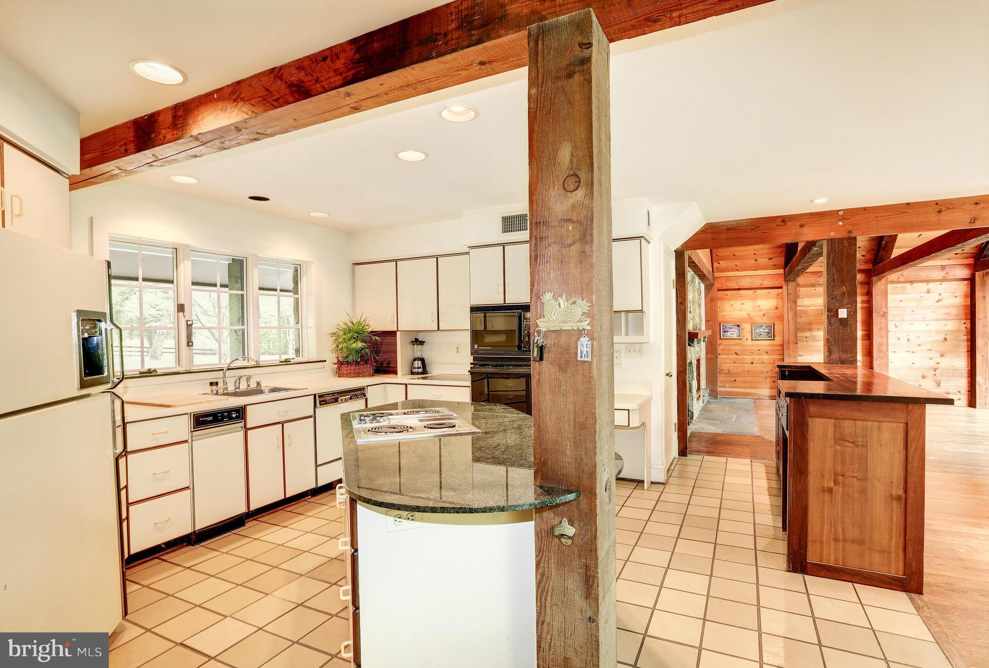 14410 Seneca Road Darnestown, MD 20874 - Photo 10 of 25 Kitchen