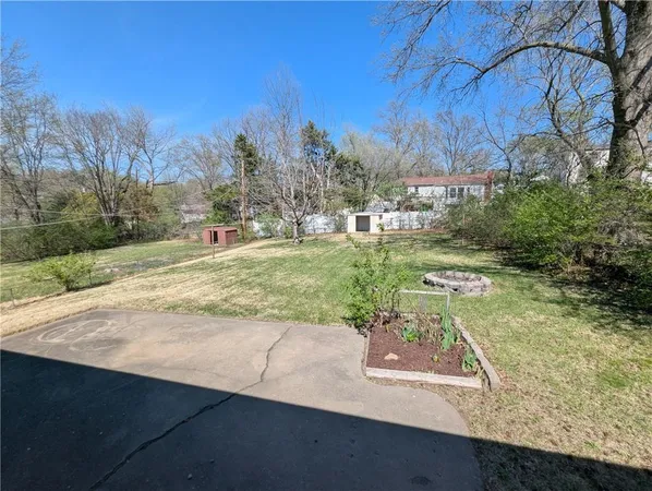 $259,000 | 10637 College Avenue, Kansas City, MO 64137