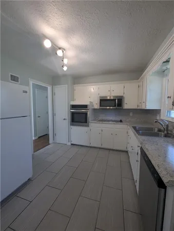 $259,000 | 10637 College Avenue, Kansas City, MO 64137