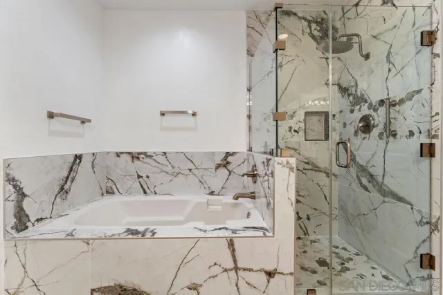 $1,400,000 | 2842 Torrey Pines Road, La Jolla, CA 92037