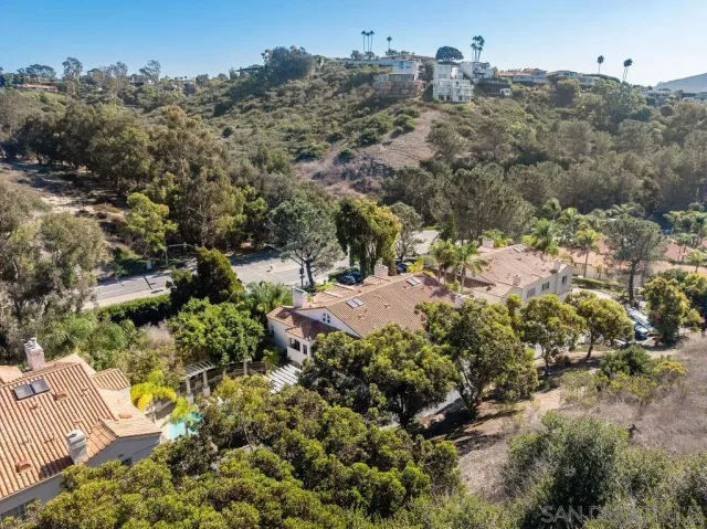 $1,400,000 | 2842 Torrey Pines Road, La Jolla, CA 92037