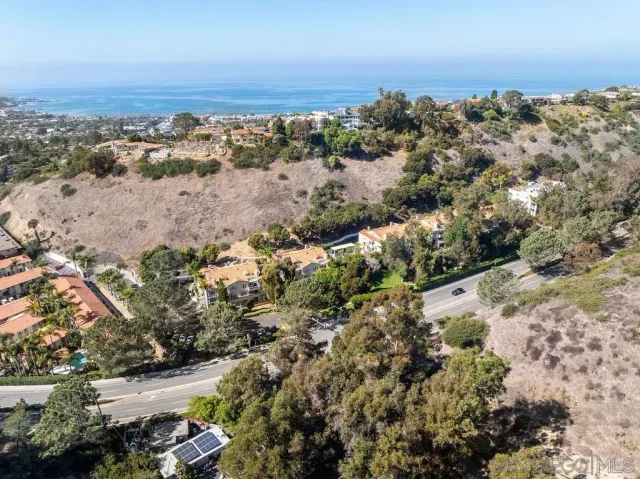 $1,400,000 | 2842 Torrey Pines Road, La Jolla, CA 92037