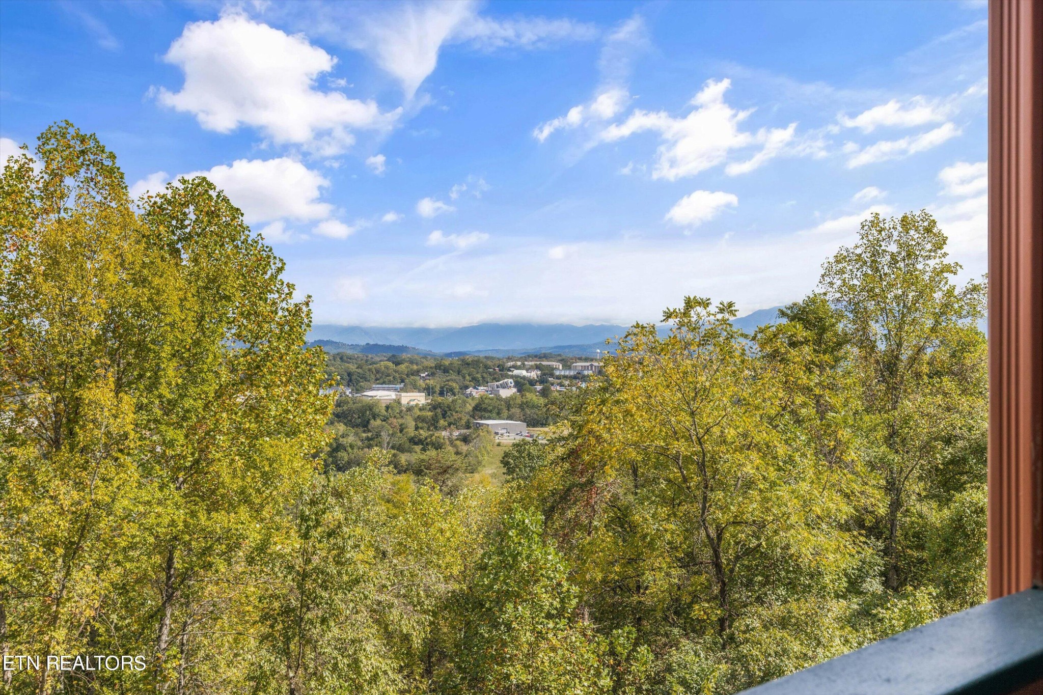 2044 Hickory Ridge Way, Unit 3326 Sevierville, TN 37862 - Photo 34 of 47 Gallery Image 34