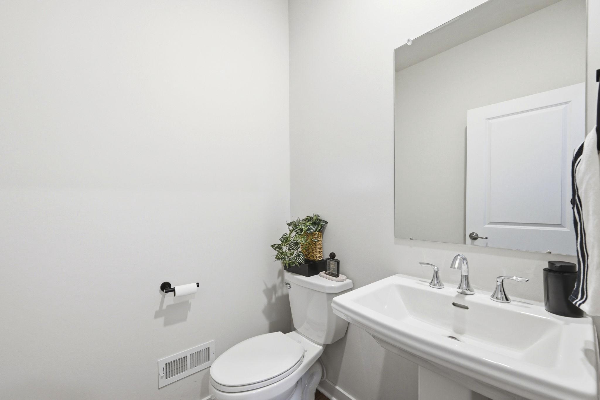727 Hunsberger Road Spring City, PA 19475 - Photo 11 of 56 Sleek and modern bathroom oasis main level.
