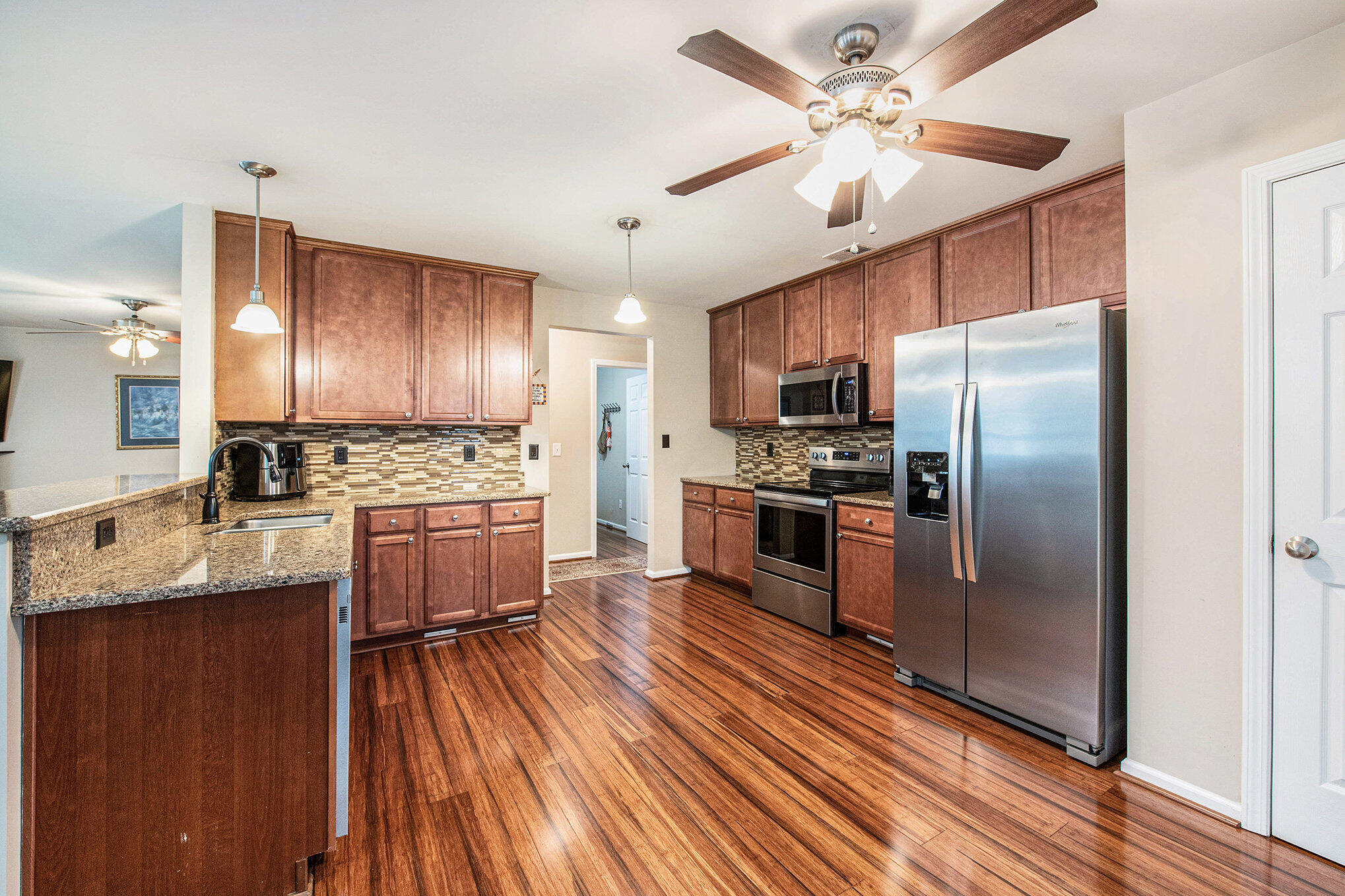 1044 Steelchase Lane Hanahan, SC 29410 - Photo 9 of 19 007_file_450