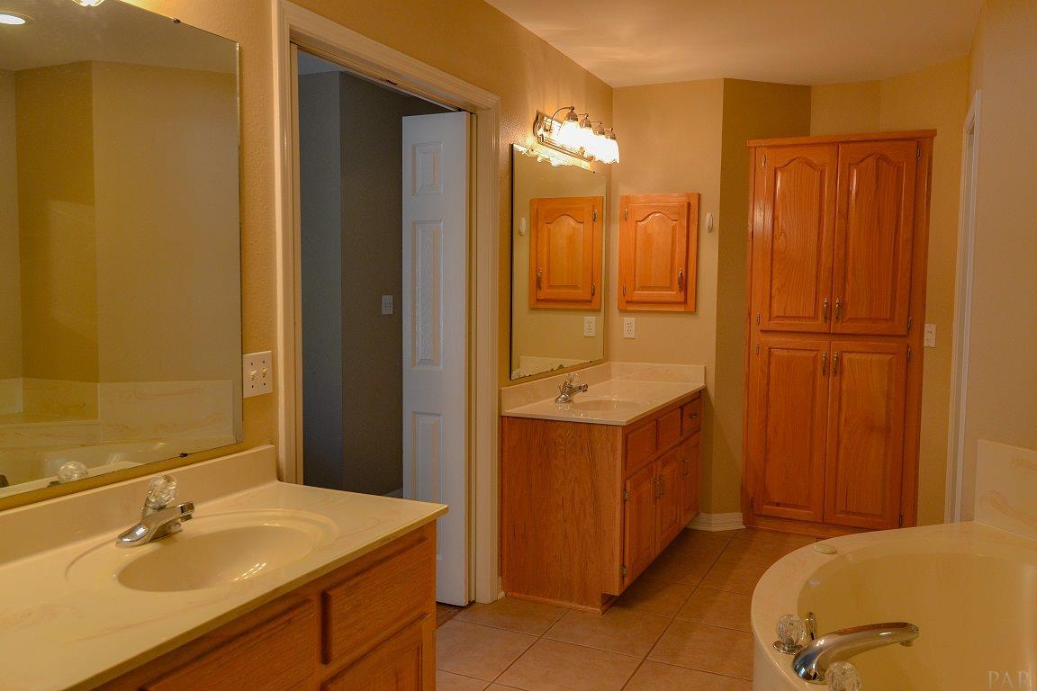 5808 Foxwood Road Milton, FL 32570 - Photo 19 of 50 Gallery Image 19