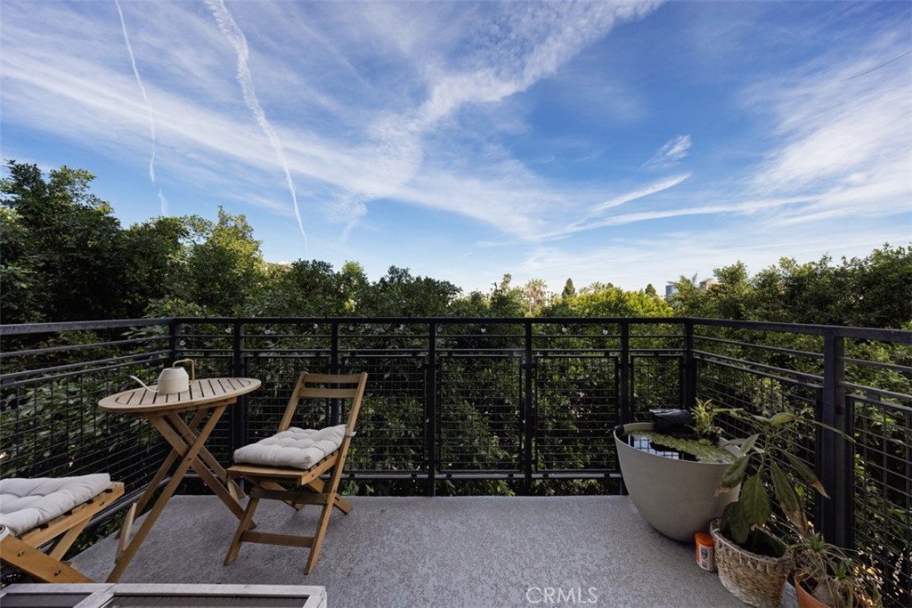 835 Locust Avenue, Unit 421 Long Beach, CA 90813 - Photo 16 of 24