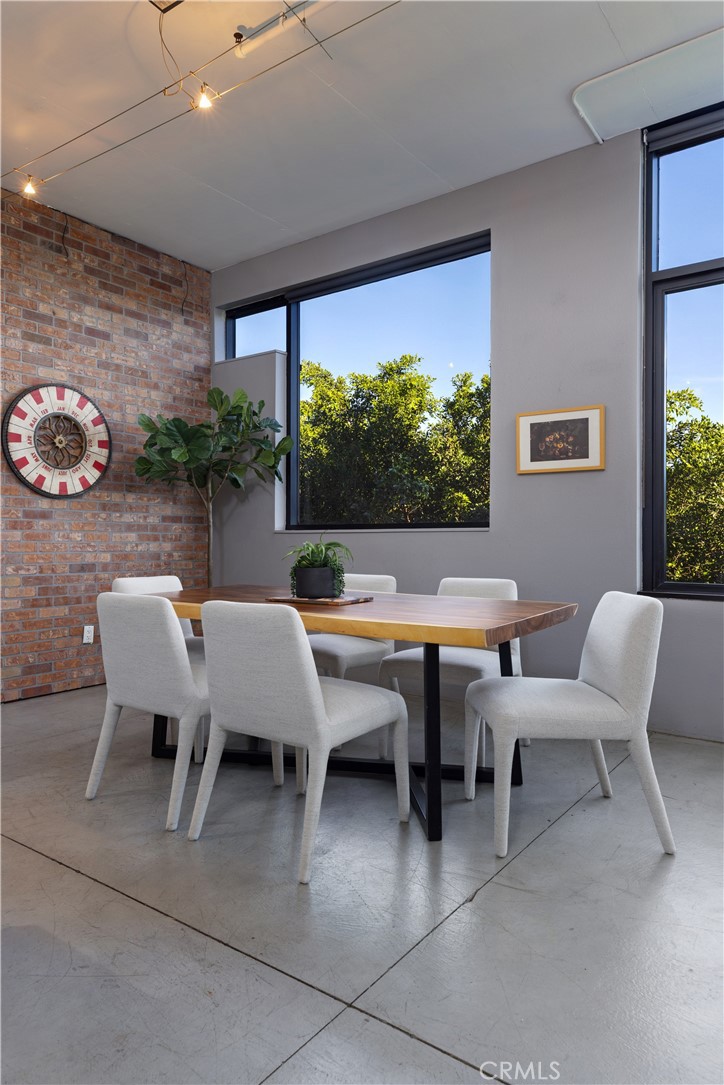 835 Locust Avenue, Unit 421 Long Beach, CA 90813 - Photo 8 of 19