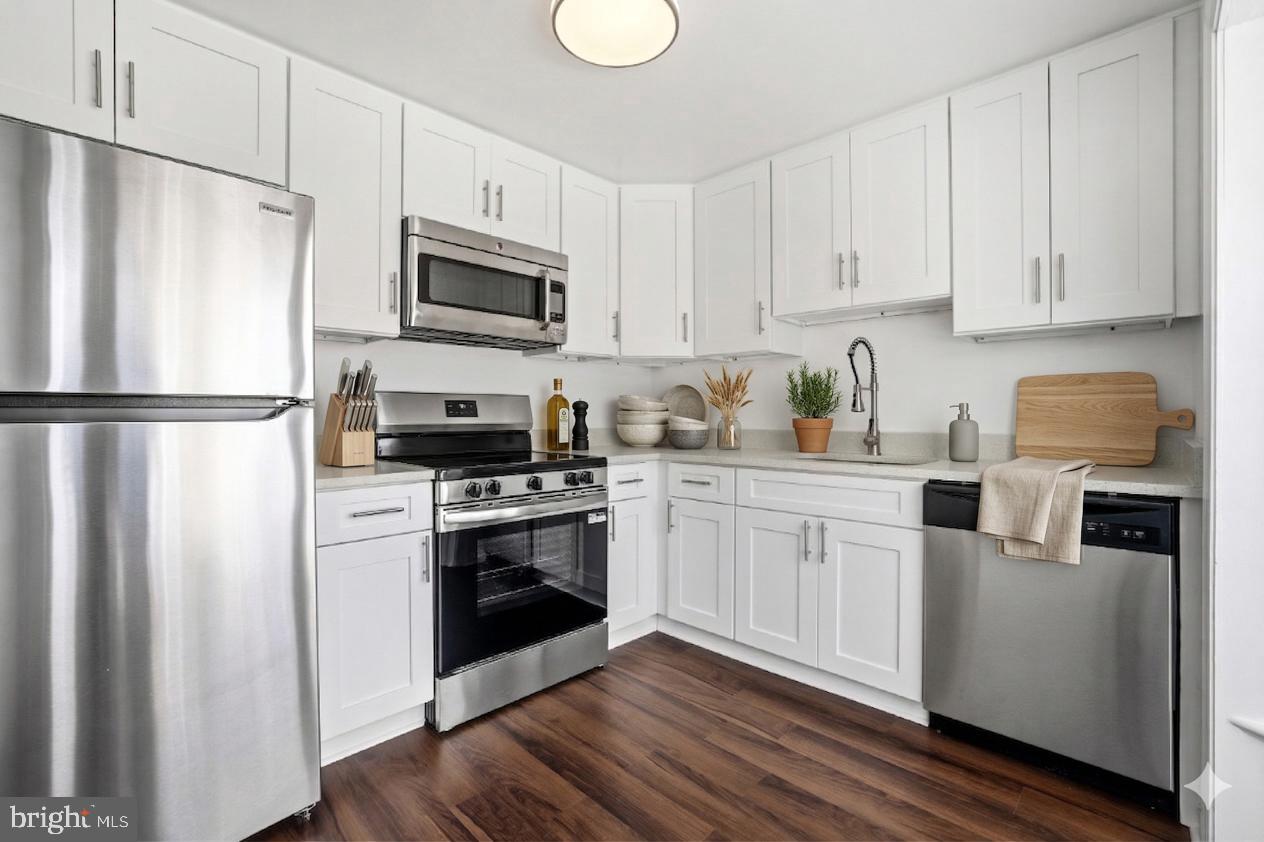 185 Sharpstead Lane Gaithersburg, MD 20878 - Photo 4 of 30 Virtual Staged