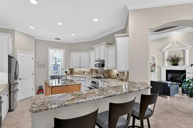 $2,895,000 | 404 Partridge Circle, Sarasota, FL 34236