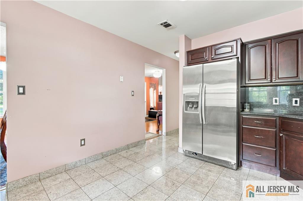 98 Orion Road Piscataway, NJ 08854 - Photo 10 of 32 Gallery Image 10