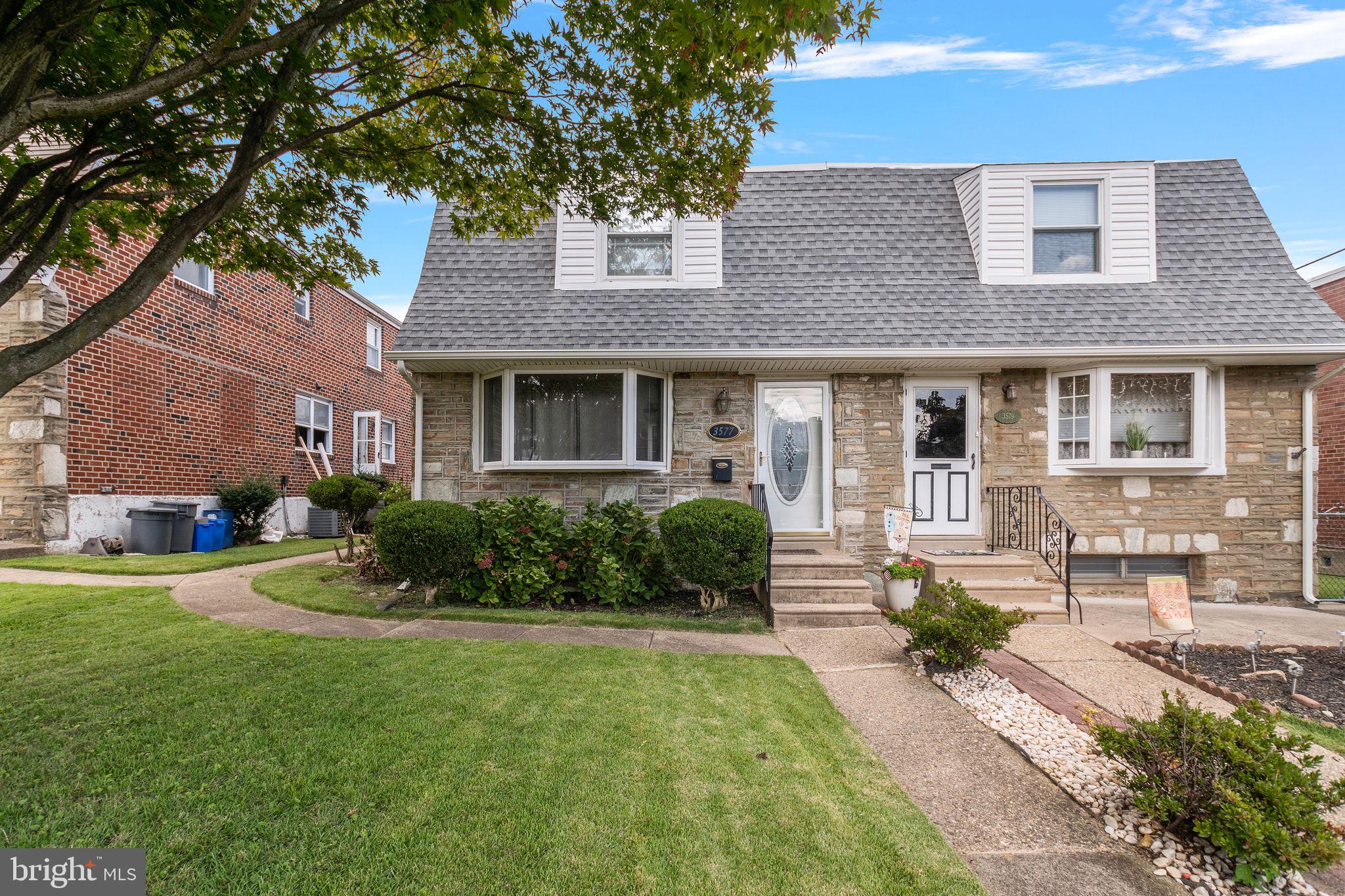 3577 Primrose Road Philadelphia, PA 19114 - Photo 2 of 23 Front yard view of home