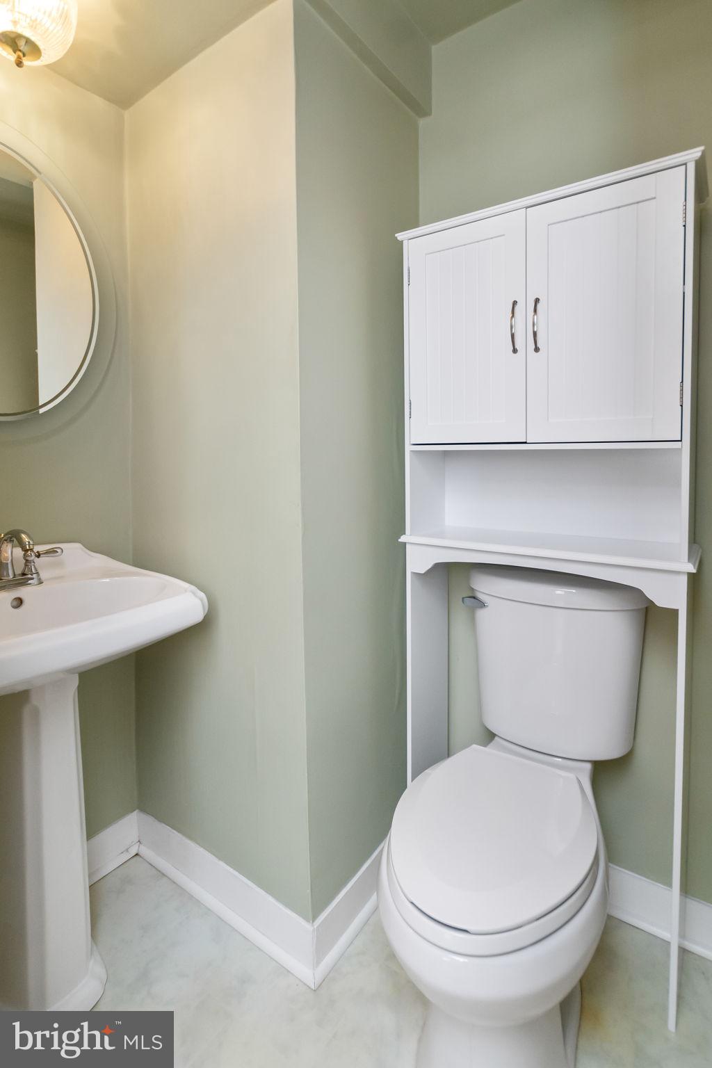 3577 Primrose Road Philadelphia, PA 19114 - Photo 9 of 23 Half Bath - First floor
