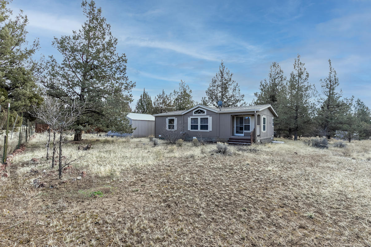 8380 Southwest Crater Loop Road Terrebonne, OR 97760 - Photo 1 of 26 Welcome home!