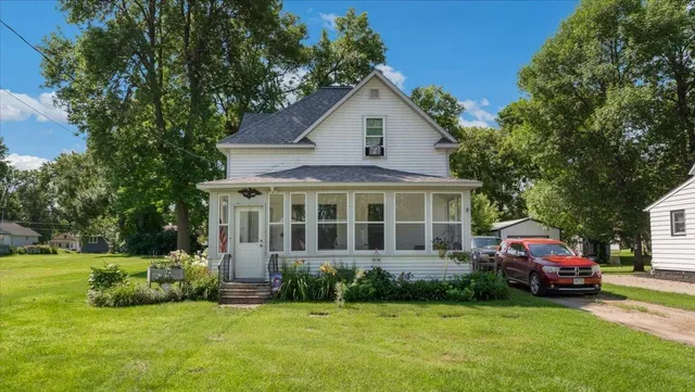 $135,000 | 203 West Oak Street, Osakis, MN 56360